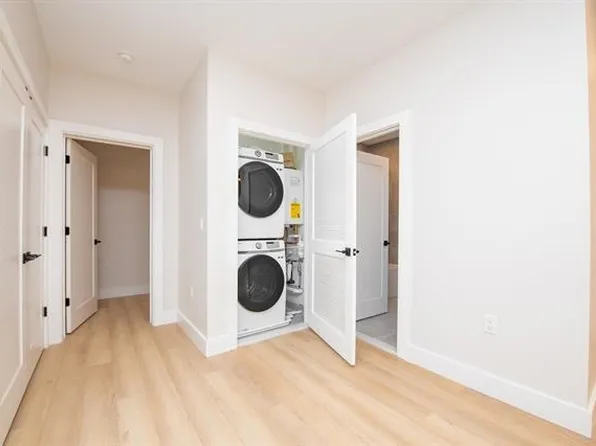 6710 Park Avenue image 6 of 11