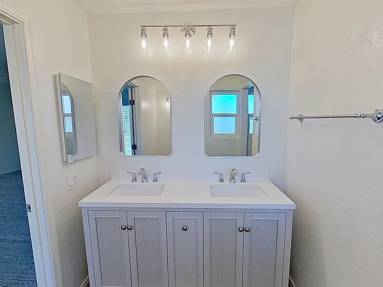 23946 Copenhagen St — Photo 26