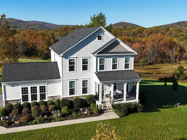 200 Holiday Ct, Bentonville, VA 22610