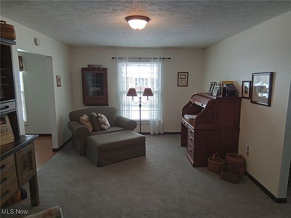 4th image of 1563 Susanne Cir