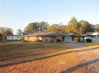 426 Crenshaw Rd, Wetumpka, AL 36092