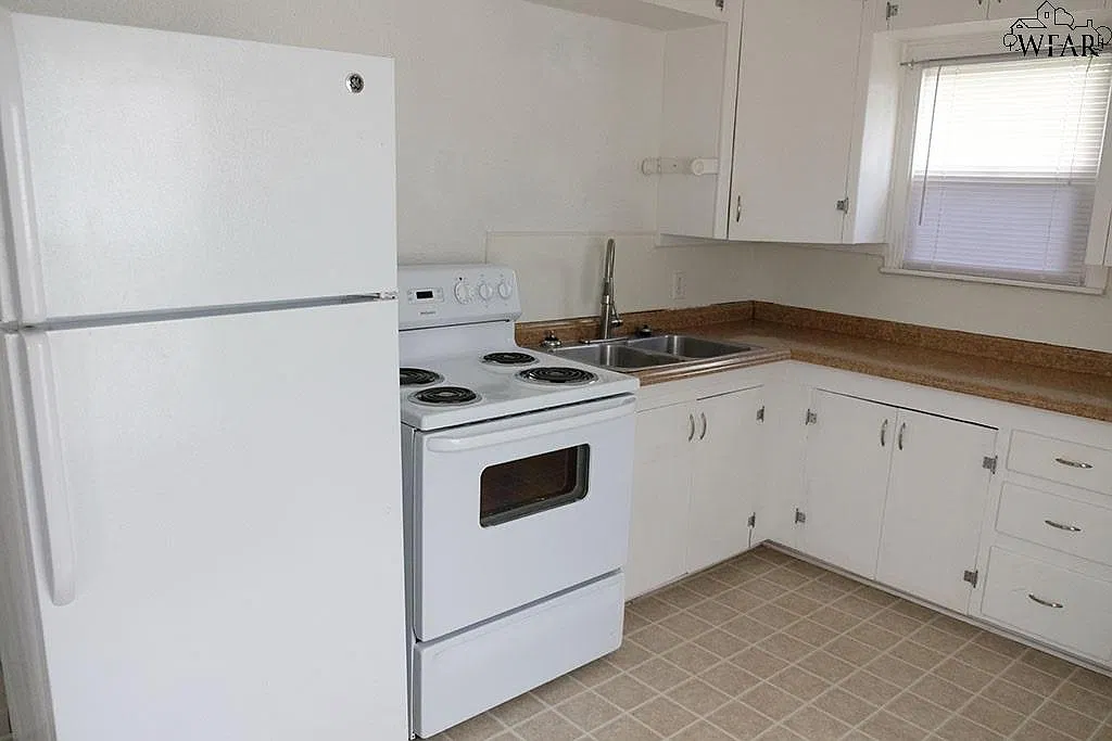 2 bed, 1.0 bath, 676 sqft, $925 — Photo 3