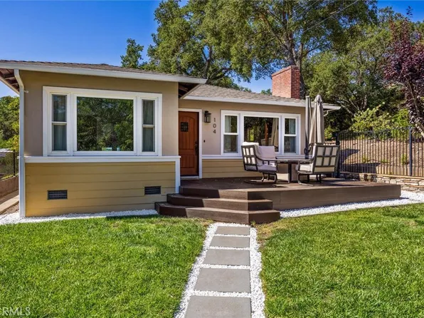 104 16th St, Paso Robles, CA 93446