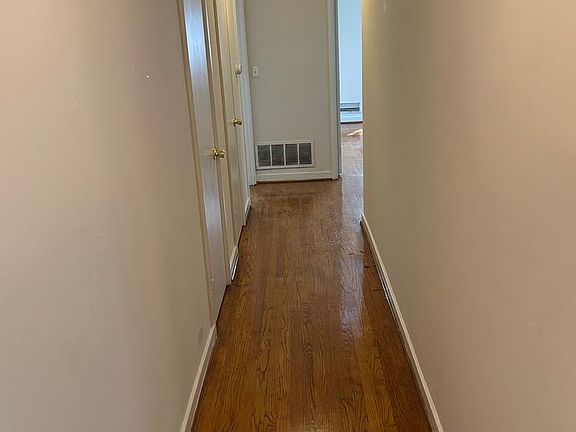 4th image of 1525 Melrose Pl