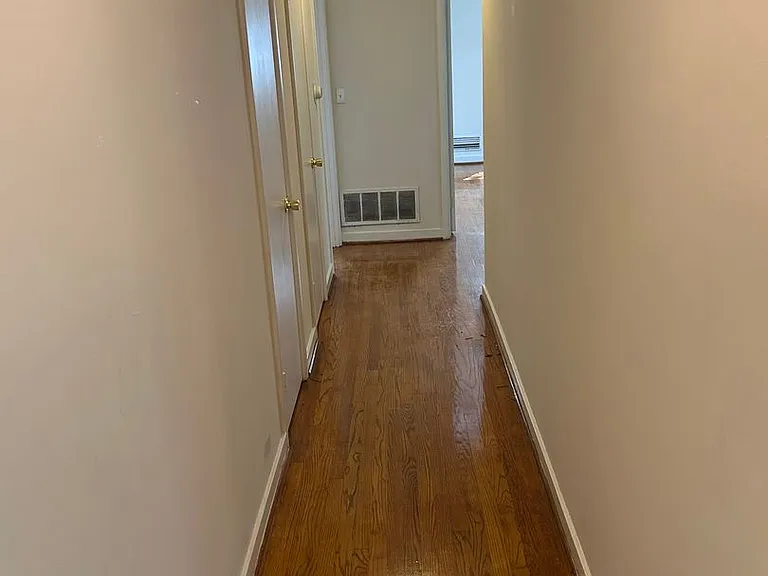 1525 Melrose Pl — Photo 4