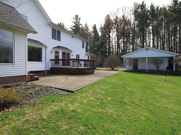 3rd image of 9290 Trish Ln