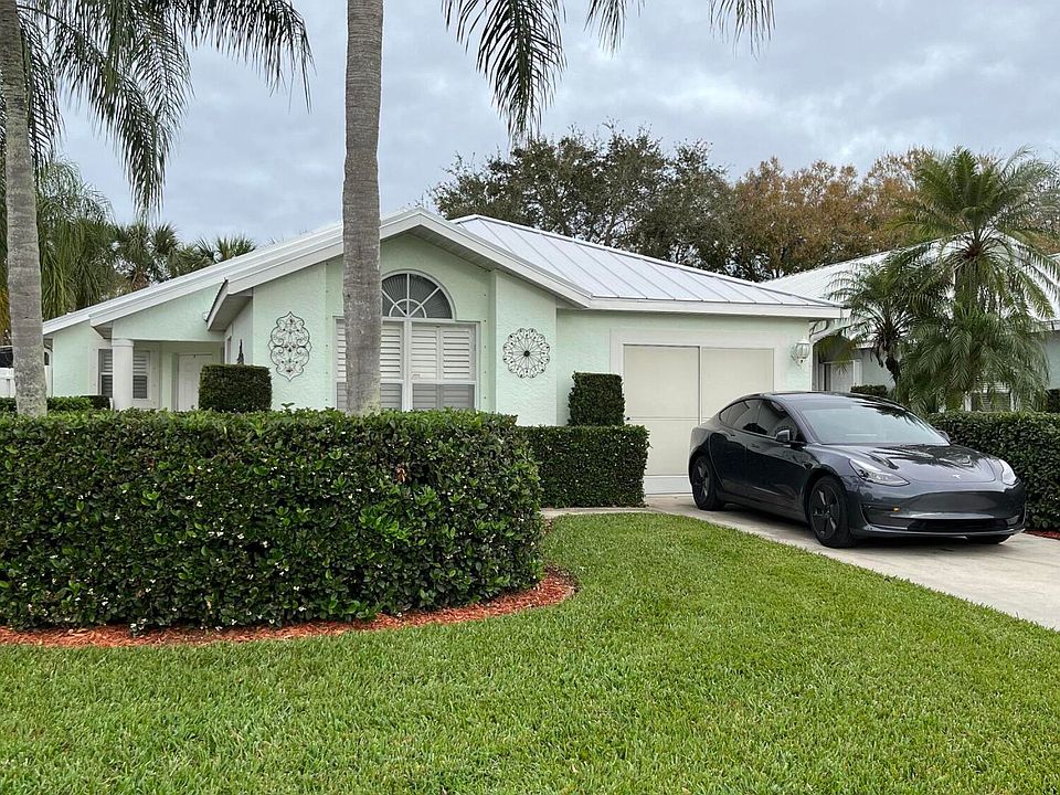 1st image of 3412 SW Coco Palm Drive