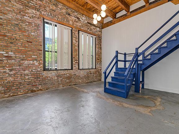 2nd image of 2015 W Race Ave APT 120
