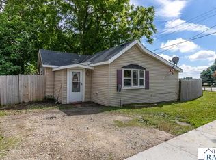 205 1st St SW, Dodge Center, MN 55927