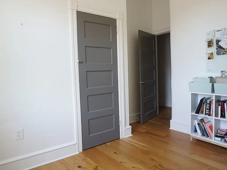 1443 S Broad St — Photo 18