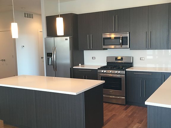 2nd image of 3201 W Wabansia Ave #2A