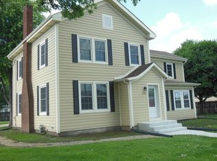 503 E Church St, Sandwich, IL 60548