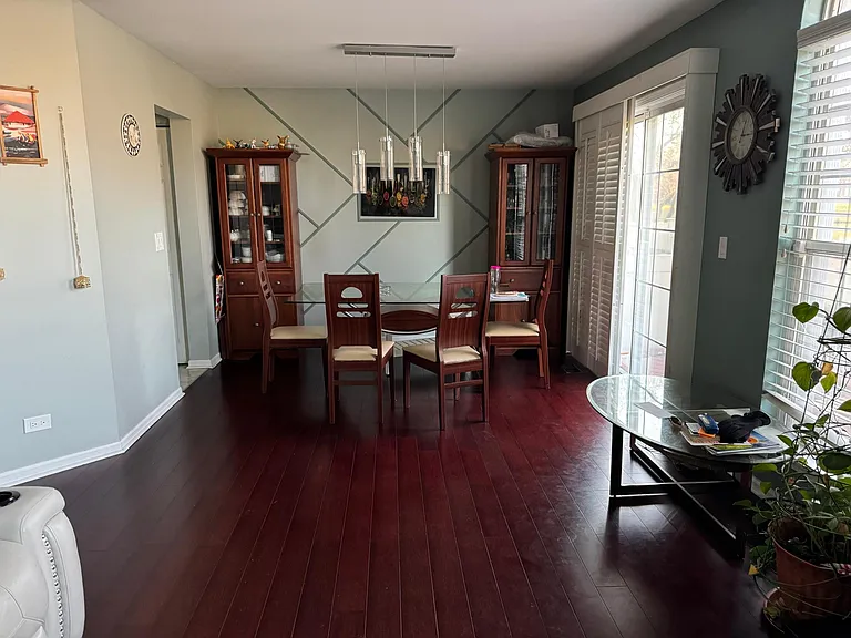 30 Whitman Dr — Photo 3