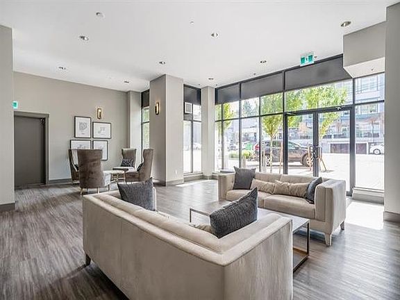 5th image of 2525 Clarke St #416