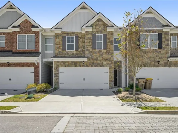 2715 Poppy Ct, Buford, GA 30519