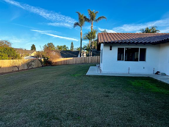 2nd image of 3247 Oleander Ave