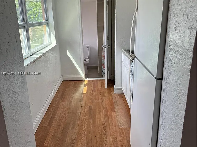 1018 N 17th Ct #2B — Photo 7