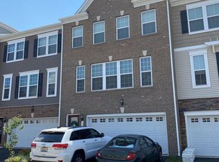 10702 Shadewell Spring Way, Manassas, VA 20112