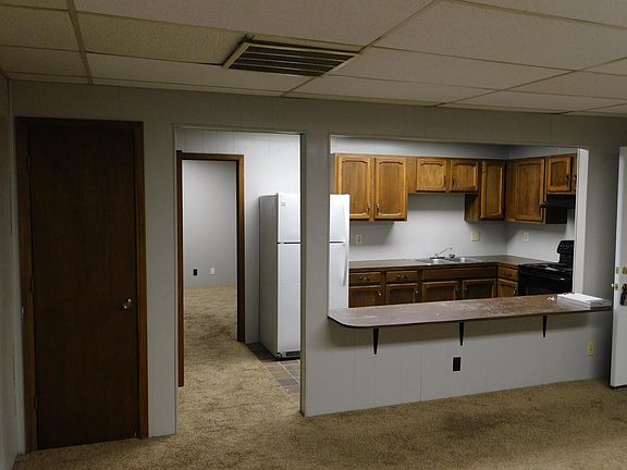 4th image of 111 W Pine Ave