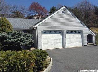 12 Bay Hill Rd, Leonardo, NJ 07737