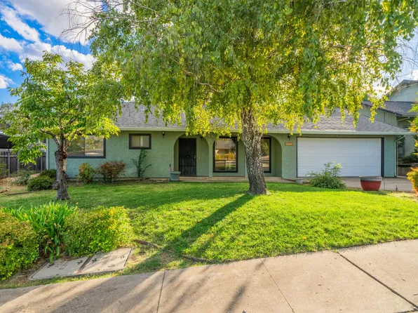 3353 Cessna Dr, Redding, CA 96001