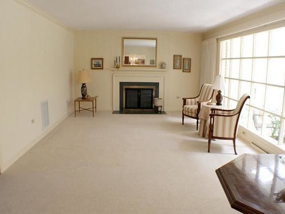 4th image of 2025 Westwind Dr