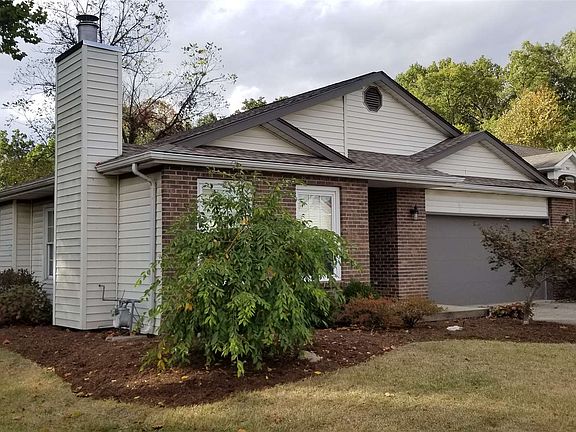 3rd image of 742 Woodbine