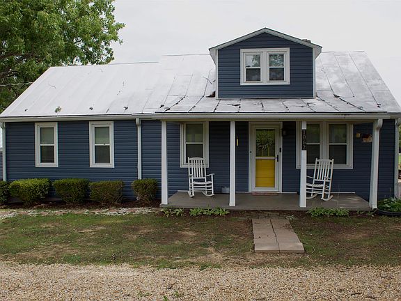 2nd image of 1062 Cold Springs Rd