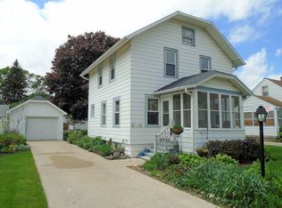 620 Woolf Ct, Rochelle, IL 61068