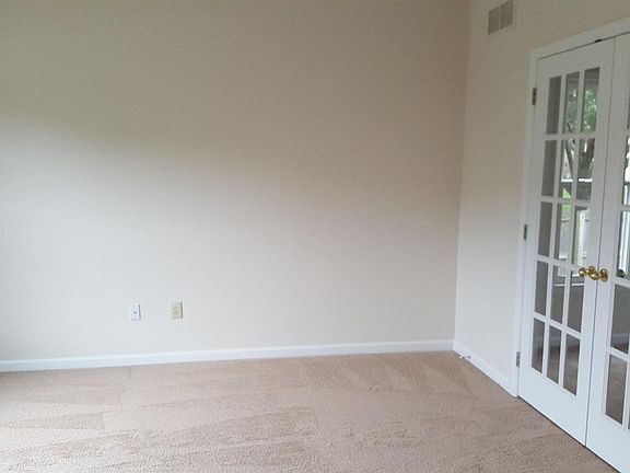 3rd image of 3037 Lappin Ln