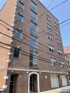 413-15 9th St #501, Union City, NJ, 07087