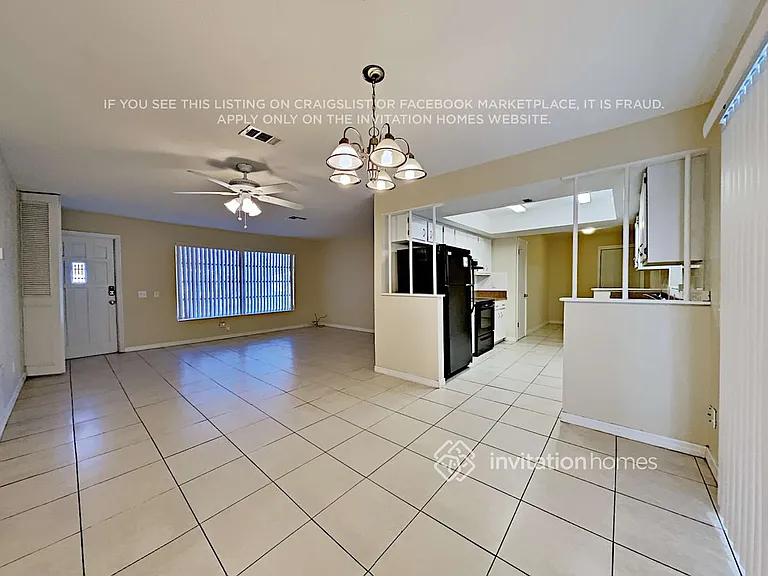 1806 Dodge Cir S — Photo 5
