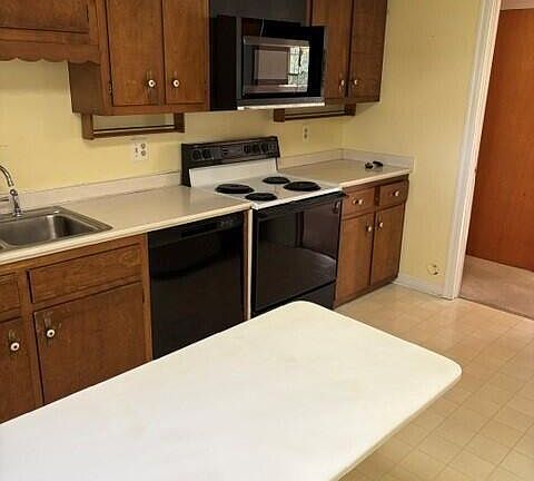 5th image of 307 S 22nd St