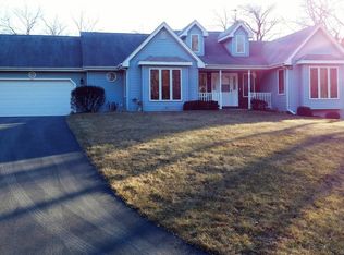 917 Steuben Rd, McHenry, IL 60051