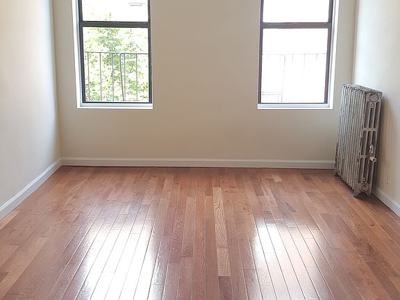 3rd image of 4126 73rd St APT B22