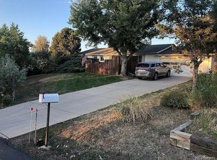 1530 Whippoorwill Dr, Lakewood, CO 80215