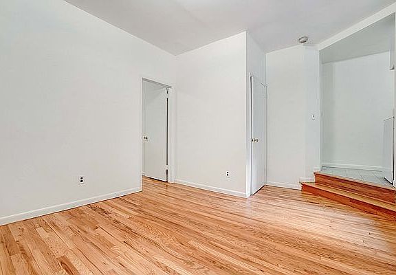 2nd image of 851 W End Ave APT 4R
