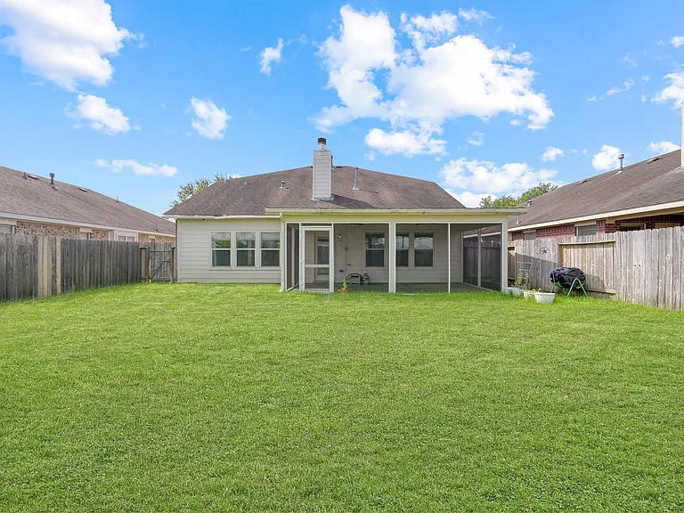 30327 Deleon Fields Dr — Photo 33