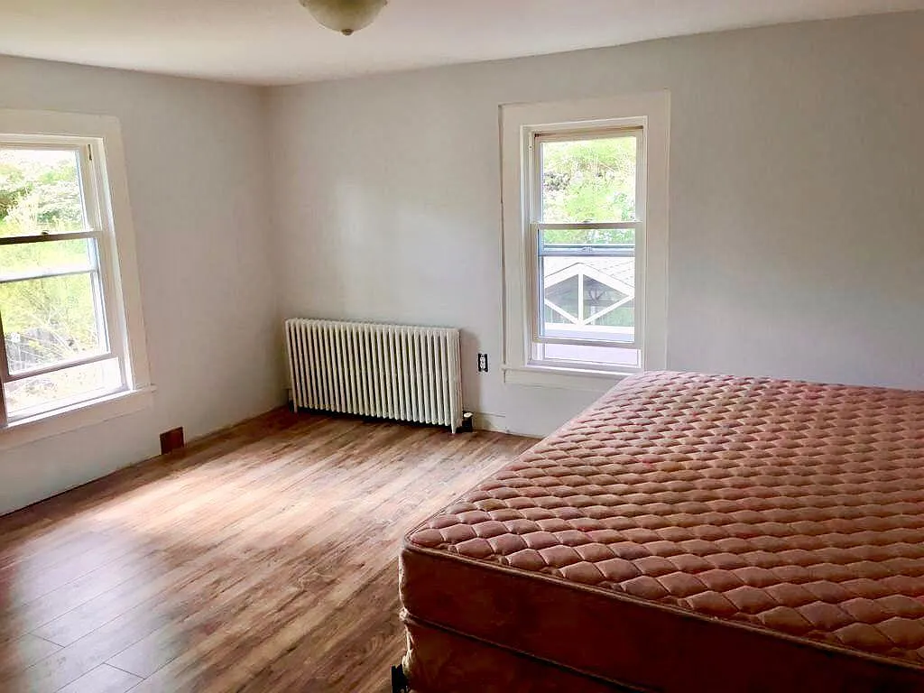 2 bed, 900 sqft, $3,150 — Photo 3