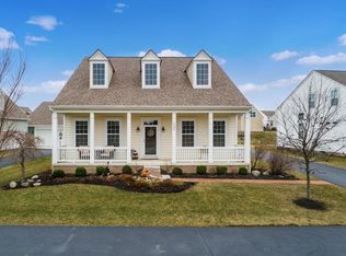 1383 Pinnacle Club Dr, Grove City, OH 43123