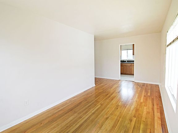 5th image of 1220 7th St #1/2