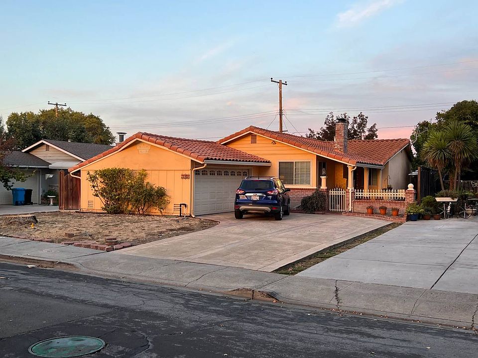 1st image of 2163 San Antonio Pl