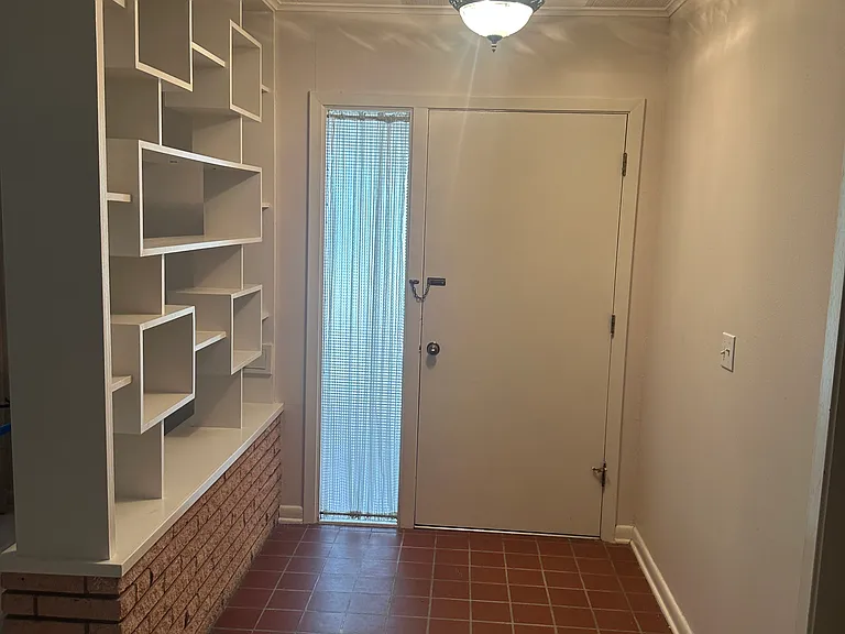 1200 Louise St — Photo 9