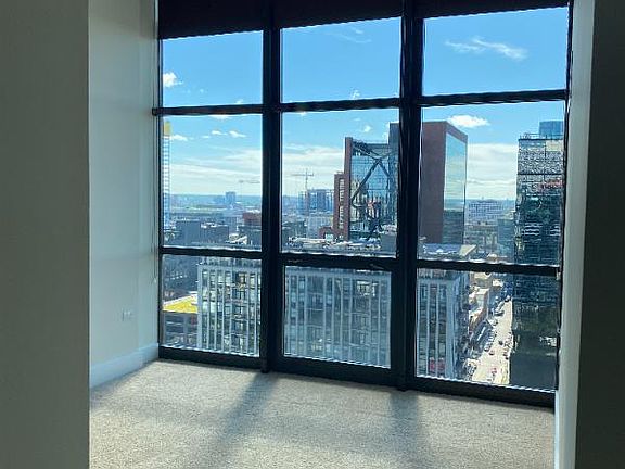4th image of 660 W Wayman St #1404