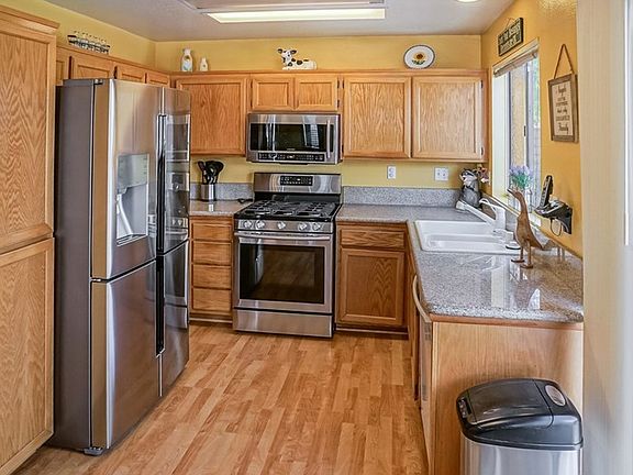 5th image of 14651 Laurel Ct
