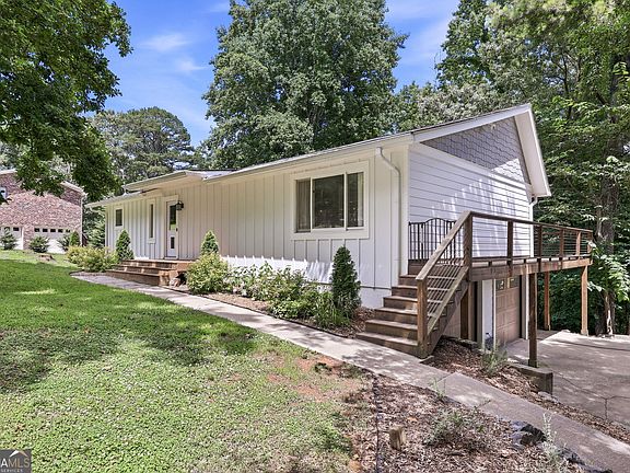 3rd image of 3721 Griffin Dr