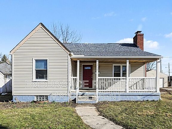 2nd image of 2710 Hazel Ave