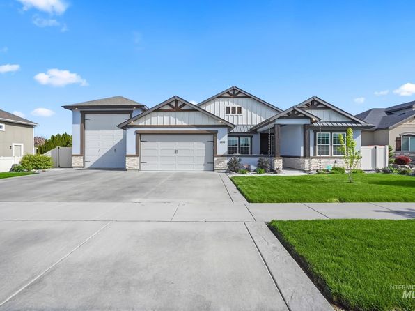 1030 W Monument Dr, Meridian, ID 83646