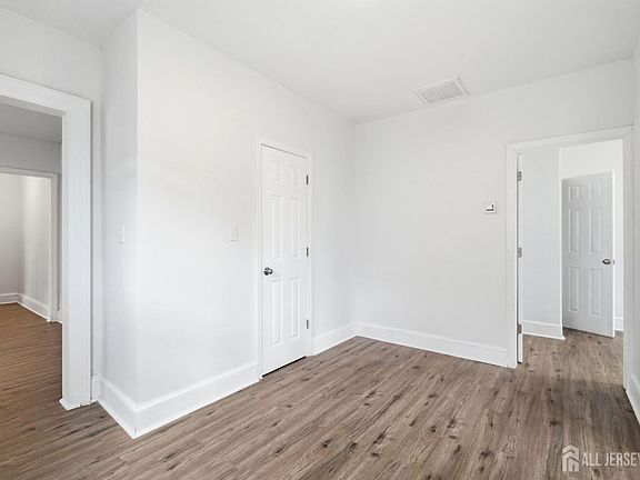 4th image of 30 W Somerset St #2B