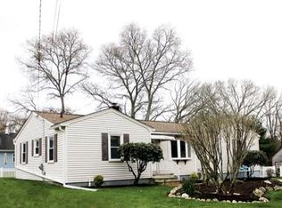 56 Rogerson Ave, Acushnet, MA 02743